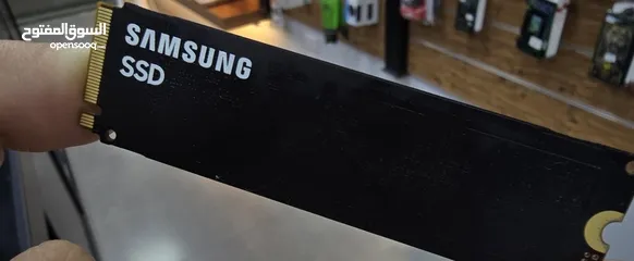  2 2TB Samsung SSD 7000Mbps