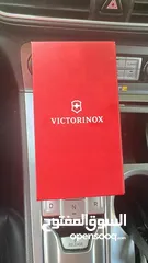  5 VICTORINOX SWISS ARMY