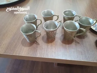  7 اطقم نحاسيات قديمه ورسم يدوي جميل