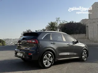  6 كيا نيرو كهرباء 2019