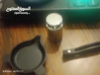  11 ميزان الكتروني ذهب و فضه و مجوهرات و مستحضرات ثمنيه و طبيه مع وزنه ومحقان وملقط