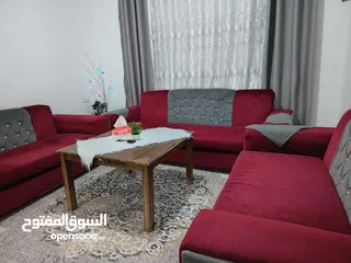  6 طقمين كنب جلوس بتصميم جديد وألوان جديدة وترندي مستعمل بحالة الجديد ممتاز ومريح للجلوس