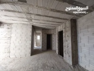  15 فيلا قيد الإنشاء للبيع من المالك مباشرة