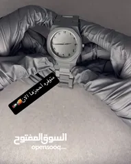  7 ساعة سودة او كاربون فايبر بأرقام عربية فخمة بسعر مغرري
