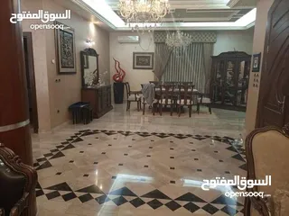  12 الظهير فيلا مستقله فخمه جدا فن معماري عاليه ومطله اجمل موقع مكون من اكثر من سكنه