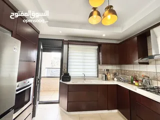  4 شقة للبيع مع ملحق 120م
