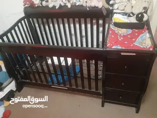  2 سرير اطفال مميزه جدا  للبيع