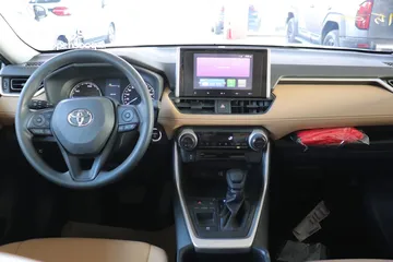  7 TOYOTA RAV4 2024 zero
