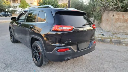  9 جيب شيروكي 2015 sport & Black Edition  كرت ابيض ماتور اقتصادي