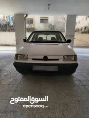  1 شكودا فليسيا 1988 للبيع قابل للتفاوض بشيئ بسيط