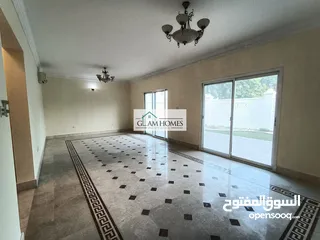 2 5 Bedrooms Villa for Rent in Shatti Al Qurum REF:533S
