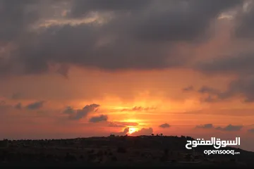  18 كاميرا canon eos 1200D فل hd بحالة ممتازة جدا للبيع بسعر مغري مع كامل مستلزماتها + هدايا عديدة