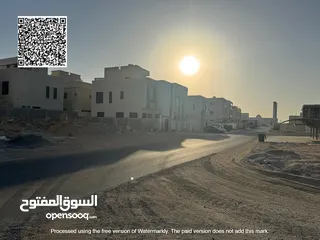  5 للبيع ارض سكنى استثمارى تانى قطعه من شارع قريب المسجد