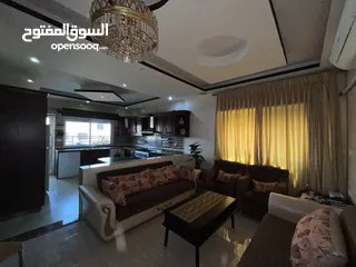  7 شقه للبيع في منطقة طارق حي الخزنه من المالك