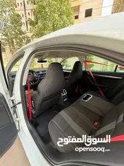  14 سكودا اوكتافيا صالون 2018