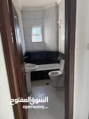  6 شقه للإيجار من المالك مباشره بشارع احد