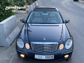  17 مرسيدس 2009 E200 بانوراما   استخدام شخصي  فل كامل وفحص كامل   وعداد قليل ((100 الف كم فقط