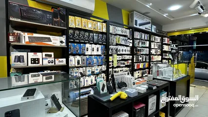  3 محل خلويات للبيع خلو بداعي السفر / لايحتاج بضاعة لأكثر من ستة أشهر