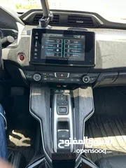  2 هوندا كلاريتي