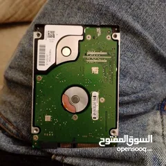  2 هاردس لابتوب 2جيجه بصلاه على النبي ما في اشي للبيع بسعر7دنانير
