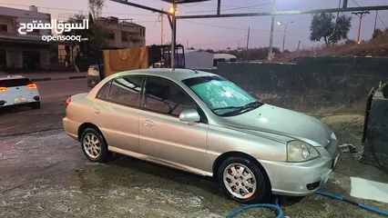  11 Kia Rio 2005