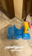  4 مشايه وسياره للاطفال ب 10دنانير