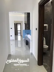  3 شقة فاخرة للبيع في الكرسي - خلف إدارة السير طابق اول 165م تشطيب سوبر ديلوكس لم تسكن