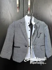  1 بدلة للاطفال للبيع