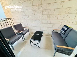  5 شقه مفروشه ًقرب ابراج  هاوس في عين منجد
