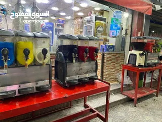  4 محل كفتيريا + رخصة قهوة سائلة للبيع