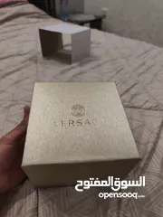  2 ساعة VERSACE للبيع