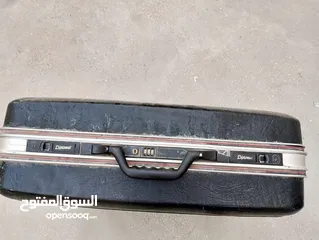  4 شنطة قوية بحاله جيدة