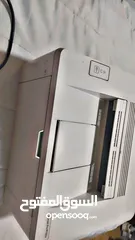  1 طابعة hp ليزر اسود  للبيع استعمال خفيف
