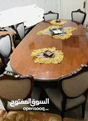  2 طاولة سفره زان مع 9 كراسي زان قابله للتكبير ولطوي