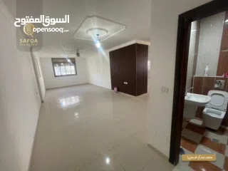  10 شقة بمساحة واسعة للبيع في الطيرة  ,,,  مع امكانية التأجير