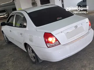  2 هونداي افانتي لقطة