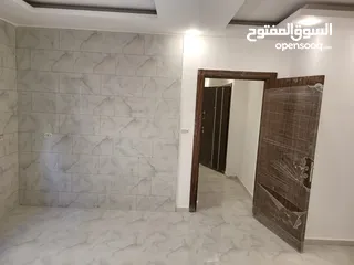  10 شقة سكنيه مميزه اطلاله رائعه
