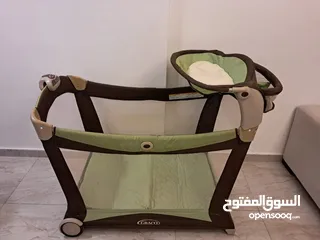  4 تخت اطفال من جراكو Graco pack and play