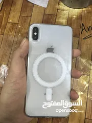  1 ايفون اكس اس ماكس 256 جيجا بسعر حررق