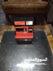  1 كاميرا تصوير فوتوغرافي نوع بولا رويد. تعمل بشك فوري للبيع.
