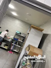  10 محل معجنات مع كامل عدته للبيع بخلو بداعي السفر