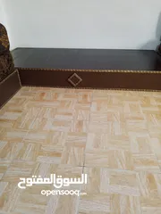  4 صناديق عدد 5 ارتفاع 25 وطول 170 ب70 في واحد صغير منهم ب120 وغساله شغاله ميه ميه ب55