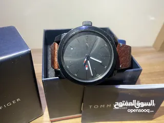  4 TOMMY HIFIGER WATCH