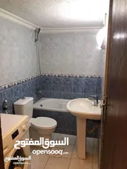 10 شقه للبيع مفروشه مقسمه 3 ستوديوهات مفروشه ومؤجره 600 د شهري