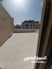  20 قرب الستي مول 200م ورف بناء 40م وتراس 100م