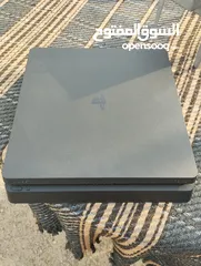  2 PS4  للبيع بحالة ممتازة جدا