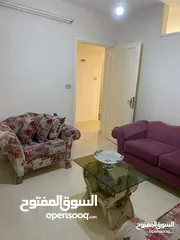 11 شقة مفروشة في موقع حيوي قرب اربد مول