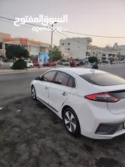  1 هيونداي ايونك 2018