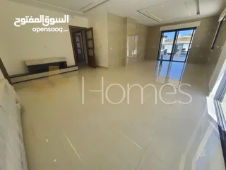  4 شقة ارضية مع حديقة للبيع في قرية النخيل بمساحة بناء 220م