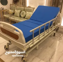  1 سرير طبي كهربائي